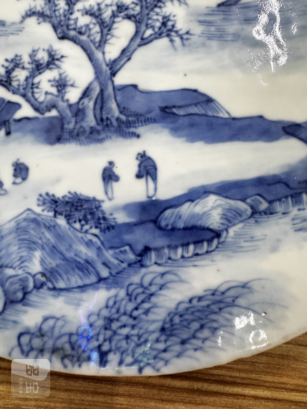 清 青花山水纹圆瓷板 - 图3